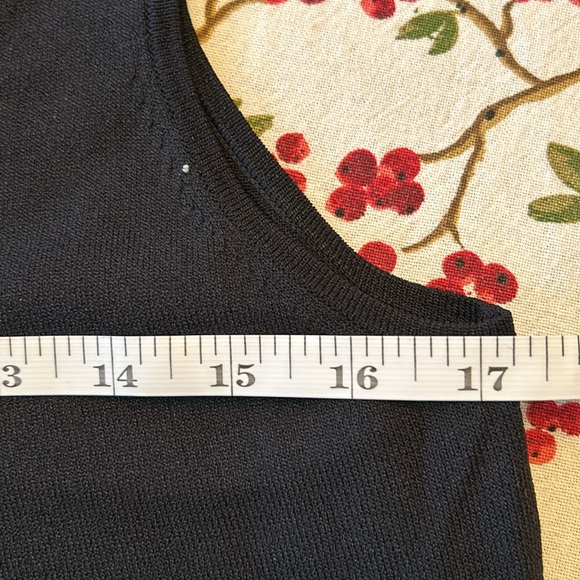 VINTAGE black embroidered camisole/tank size small/medium - Picture 7 of 9